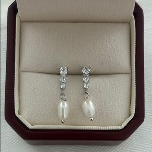 Elegant Silver Earrings and Pearl Earrings| Real freshwater pearl|Xmas gift